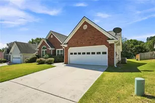 2762 Hillvale Cove Way, Lithonia, GA 30058 - Photo 8