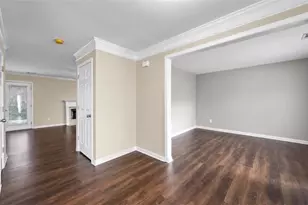 8805 Penbrooke Ct, Cumming, GA 30028 - Photo 2
