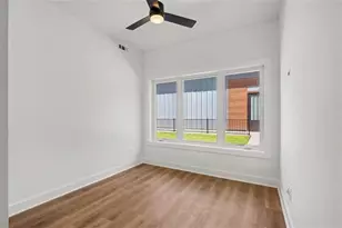 6305 Shannon Pkwy, Union City, GA 30291 - Photo 14