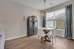 6608 Splashwater Dr, Flowery Branch, GA 30542 - Photo 8