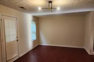 1736 Redan E, Lithonia, GA 30058 - Photo 4