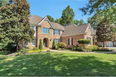 1421 Castlebrooke Way, Marietta, GA 30066 - Photo 2