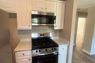 1338 Vine Cir, McDonough, GA 30253 - Photo 10
