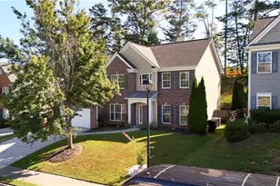180 Mill Stone Dr, Dawsonville, GA 30534 - Photo 2