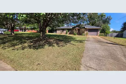 115 Grove Creek Drive, Locust Grove, GA 30248 - Photo 2