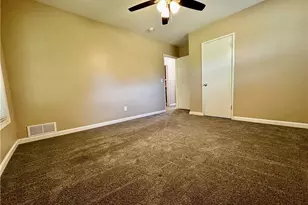 2183 Springdale Cir SW, Atlanta, GA 30315 - Photo 4