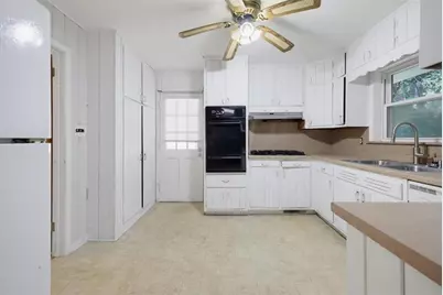 2972 Arrowood Drive, East Point, GA 30344 - Photo 8