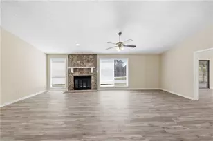 5006 Stoney Point Cir, Stone Mountain, GA 30088 - Photo 4