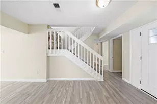 5006 Stoney Point Cir, Stone Mountain, GA 30088 - Photo 16