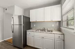 220 Opal Dr, Roswell, GA 30075 - Photo 6