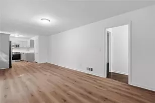 4205 Commodore Dr, Atlanta, GA 30341 - Photo 18