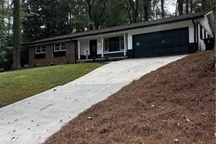 4205 Commodore Dr, Atlanta, GA 30341 - Photo 2