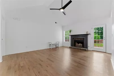 4036 Saint George Walk SW, Powder Springs, GA 30127 - Photo 6