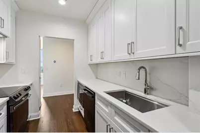 2881 Peachtree Road NE #1005, Atlanta, GA 30305 - Photo 8
