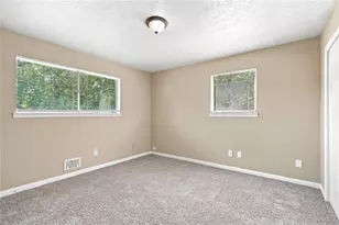 8423 Magnolia Dr, Jonesboro, GA 30238 - Photo 16