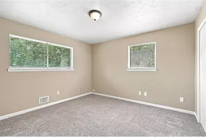 8423 Magnolia Drive, Jonesboro, GA 30238 - Photo 14