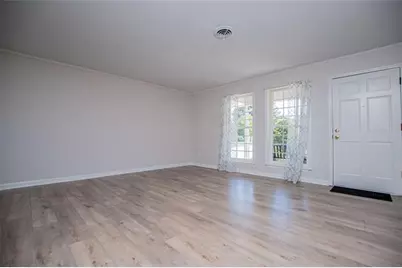 95 E Barbara Lane E, Carrollton, GA 30117 - Photo 12