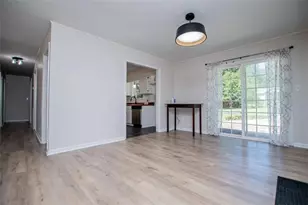 95 E Barbara Ln E, Carrollton, GA 30117 - Photo 16