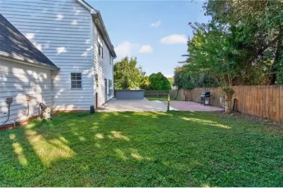 915 Charter Club Dr, Lawrenceville, GA 30043 - Photo 6