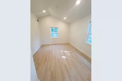 1711 Hortense Place NW, Atlanta, GA 30318 - Photo 12