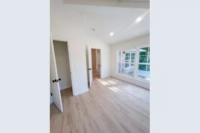 1711 Hortense Place NW, Atlanta, GA 30318 - Photo 4