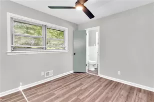 4139 Janice Dr, College Park, GA 30337 - Photo 14