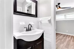 4139 Janice Dr, College Park, GA 30337 - Photo 10