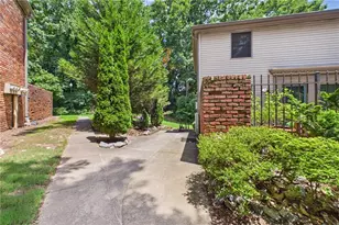 3101 Colonial Way, Atlanta, GA 30341 - Photo 2