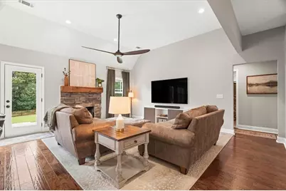 235 Willow Haven Street SE, Calhoun, GA 30701 - Photo 12