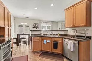 373 Creek Manor Way, Suwanee, GA 30024 - Photo 10