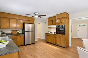 3696 Rainbow Cir SW, Snellville, GA 30039 - Photo 10