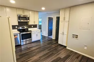 1154 Olivet Dr, Buford, GA 30518 - Photo 6