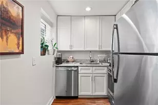 880 St Charles Ave NE, Atlanta, GA 30306 - Photo 8