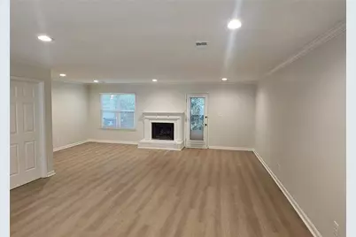 2270 Newport Landing, Alpharetta, GA 30009 - Photo 2