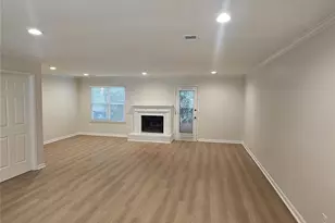 2270 Newport Landing, Alpharetta, GA 30009 - Photo 2