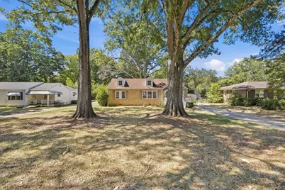 313 Glen Iris Drive, Monroe, GA 30655 - Photo 2