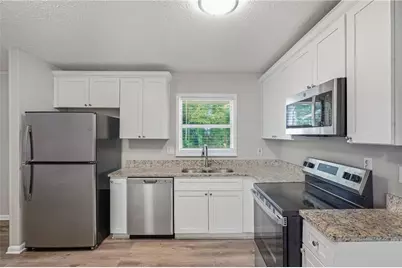4560 Birch Ridge Trail, Stone Mountain, GA 30083 - Photo 4