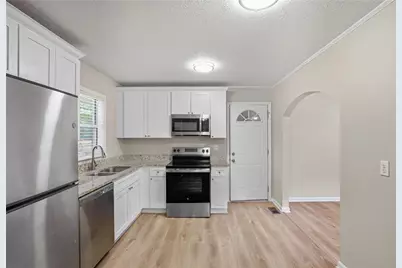 4560 Birch Ridge Trail, Stone Mountain, GA 30083 - Photo 6