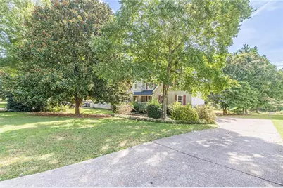 170 Lakeview Lane, Hiram, GA 30141 - Photo 2