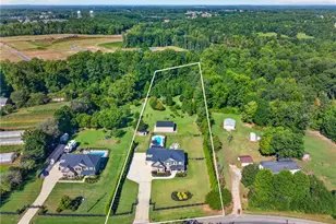 415 Skelton Rd, Hoschton, GA 30548 - Photo 1
