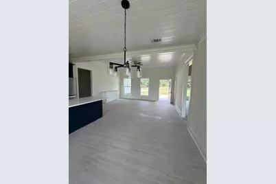 243 Charlton Street, Jesup, GA 31545 - Photo 6