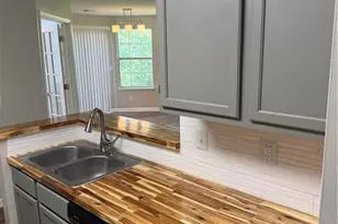 1018 Sandy Ln Dr NE, Alpharetta, GA 30022 - Photo 12