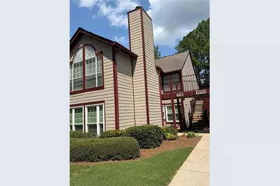 1018 Sandy Lane Drive NE, Alpharetta, GA 30022 - Photo 2