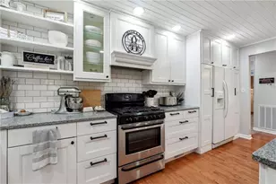 115 Laney Ct, McDonough, GA 30252 - Photo 2
