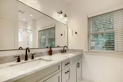 1835 Woodland Hills Avenue NW, Atlanta, GA 30318 - Photo 16