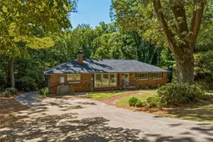 613 Holly Dr S, Gainesville, GA 30501 - Photo 44