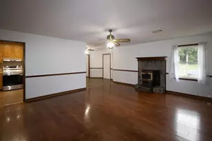 162 Price Dr W, Locust Grove, GA 30248 - Photo 10