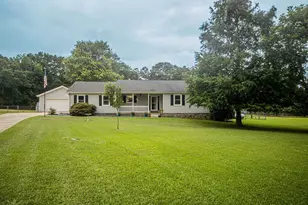 162 Price Dr W, Locust Grove, GA 30248 - Photo 4
