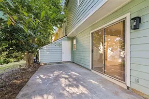 101 Vineyard Pond Dr NW, Norcross, GA 30071 - Photo 24