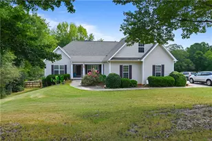 42 Meadows Ln, Senoia, GA 30276 - Photo 1
